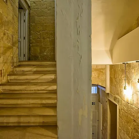 No 68 In * Valletta